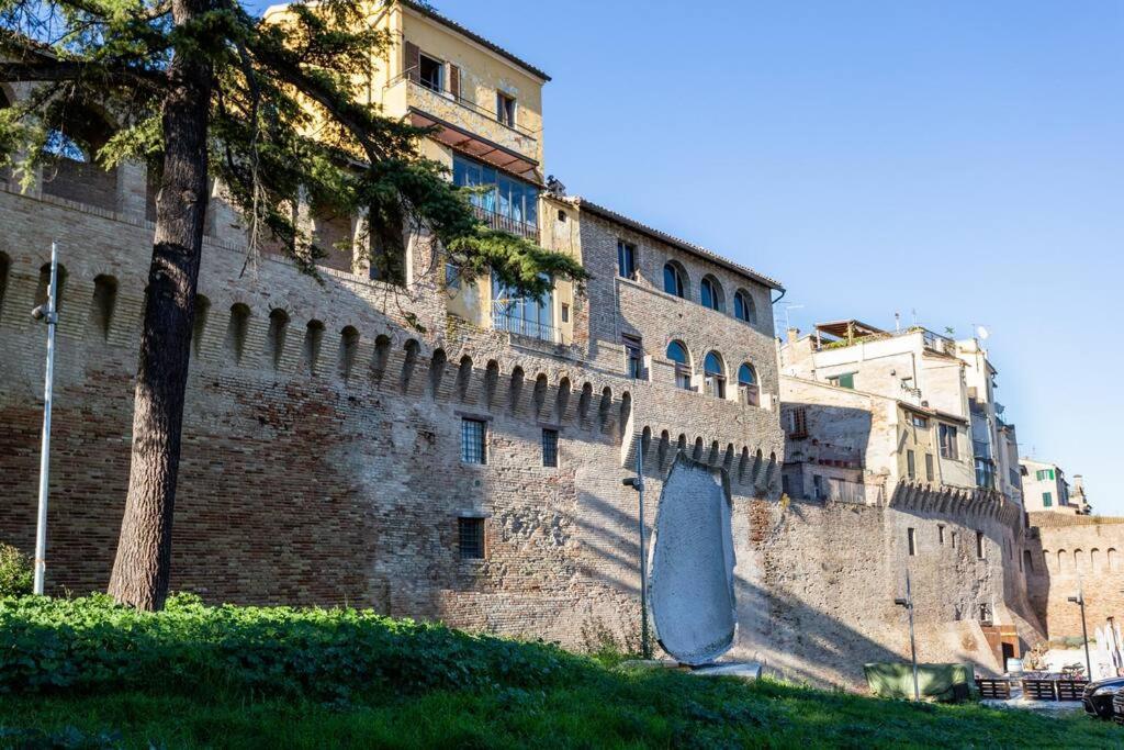 Appartamento Casa Dei Quadri Monolocale Jesi Esterno foto